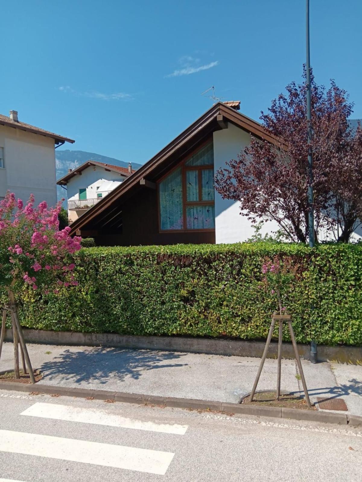 Casa Sally San Michele allʼAdige Eksteriør billede