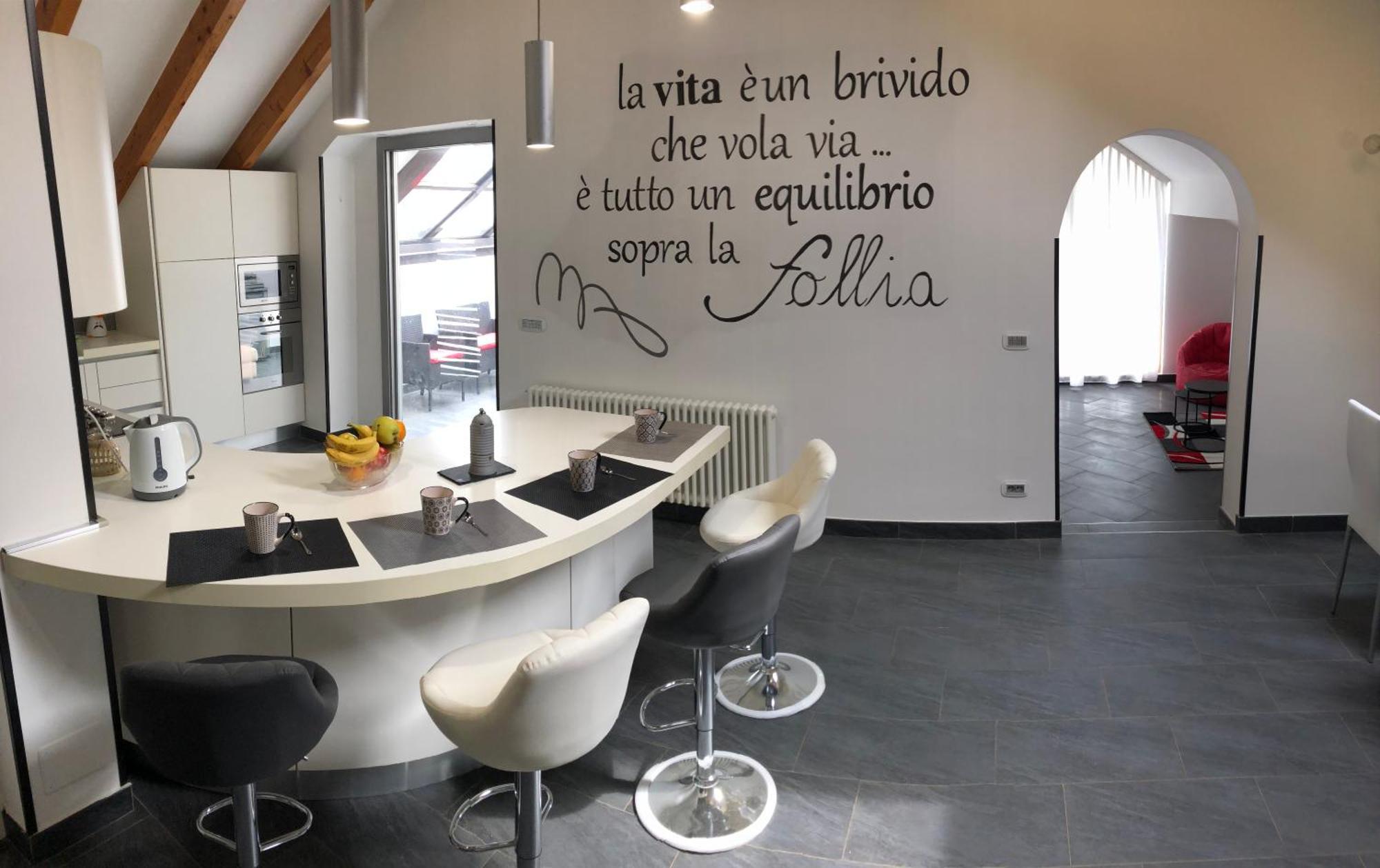 Casa Sally San Michele allʼAdige Eksteriør billede